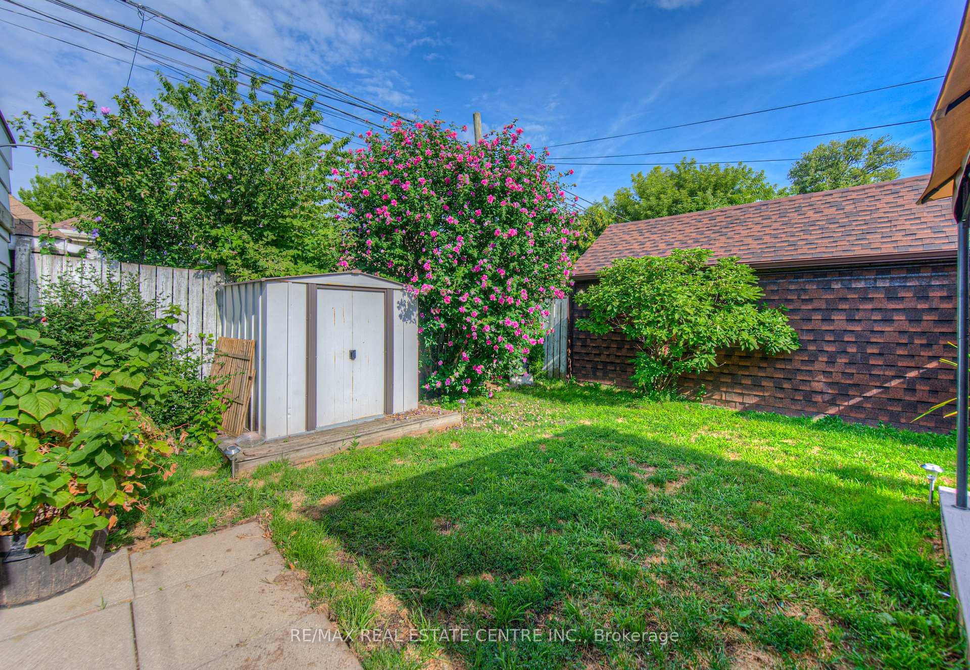Photo 3 of 14 Barons Avenue S, Hamilton, Bartonville — HOMEH