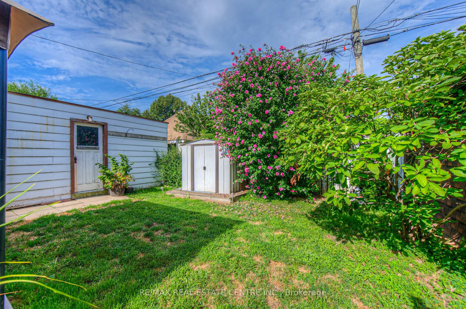 Photo 4 of 14 Barons Avenue S, Hamilton, Bartonville — HOMEH