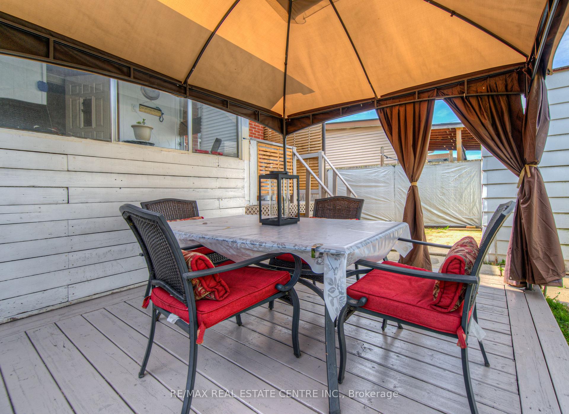 Photo 5 of 14 Barons Avenue S, Hamilton, Bartonville — HOMEH