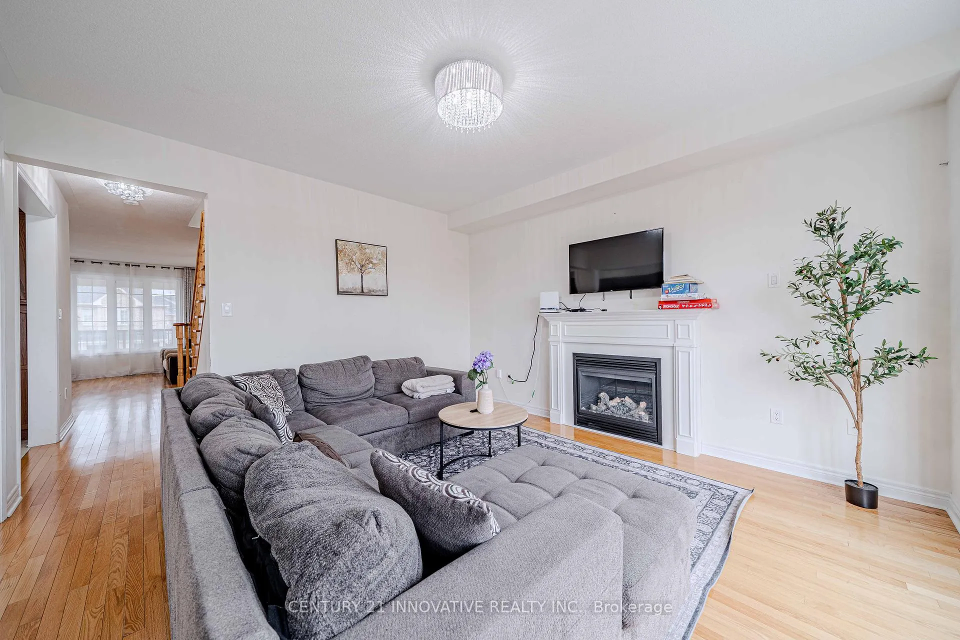 Photo 7 of 50 Everingham Circle, Brampton, Sandringham-Wellington — HOMEH
