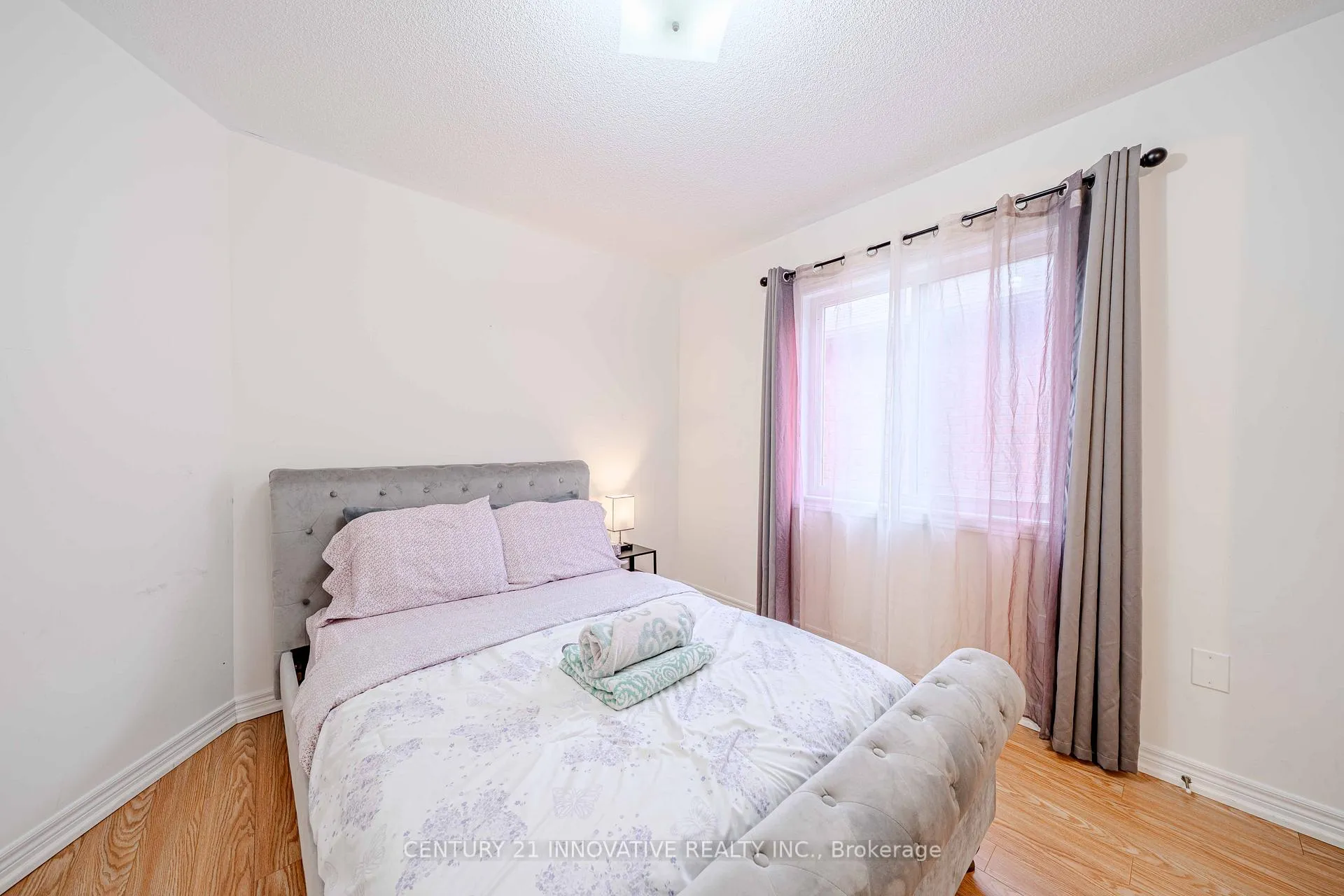 Photo 17 of 50 Everingham Circle, Brampton, Sandringham-Wellington — HOMEH