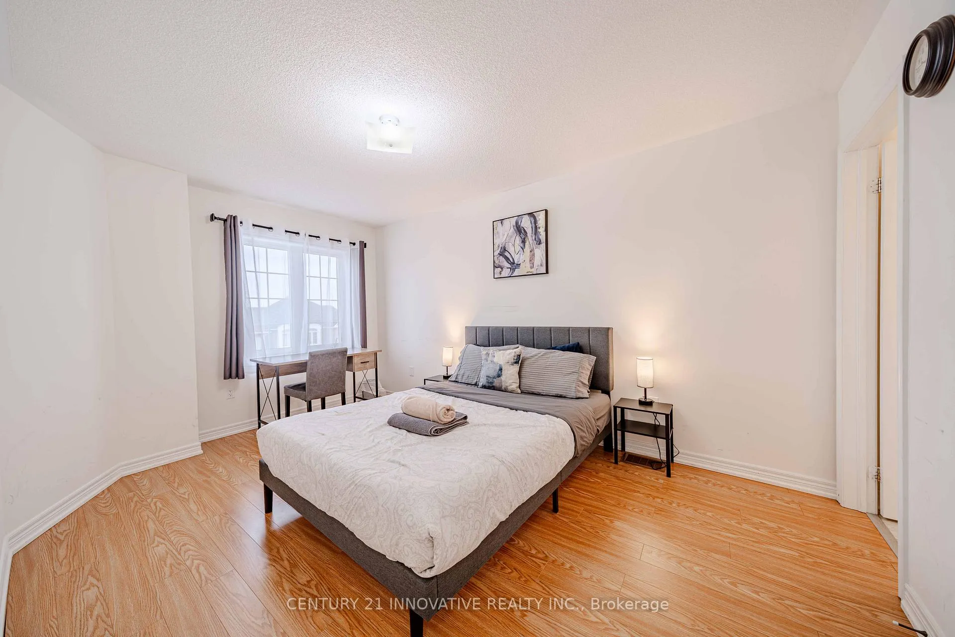 Photo 18 of 50 Everingham Circle, Brampton, Sandringham-Wellington — HOMEH