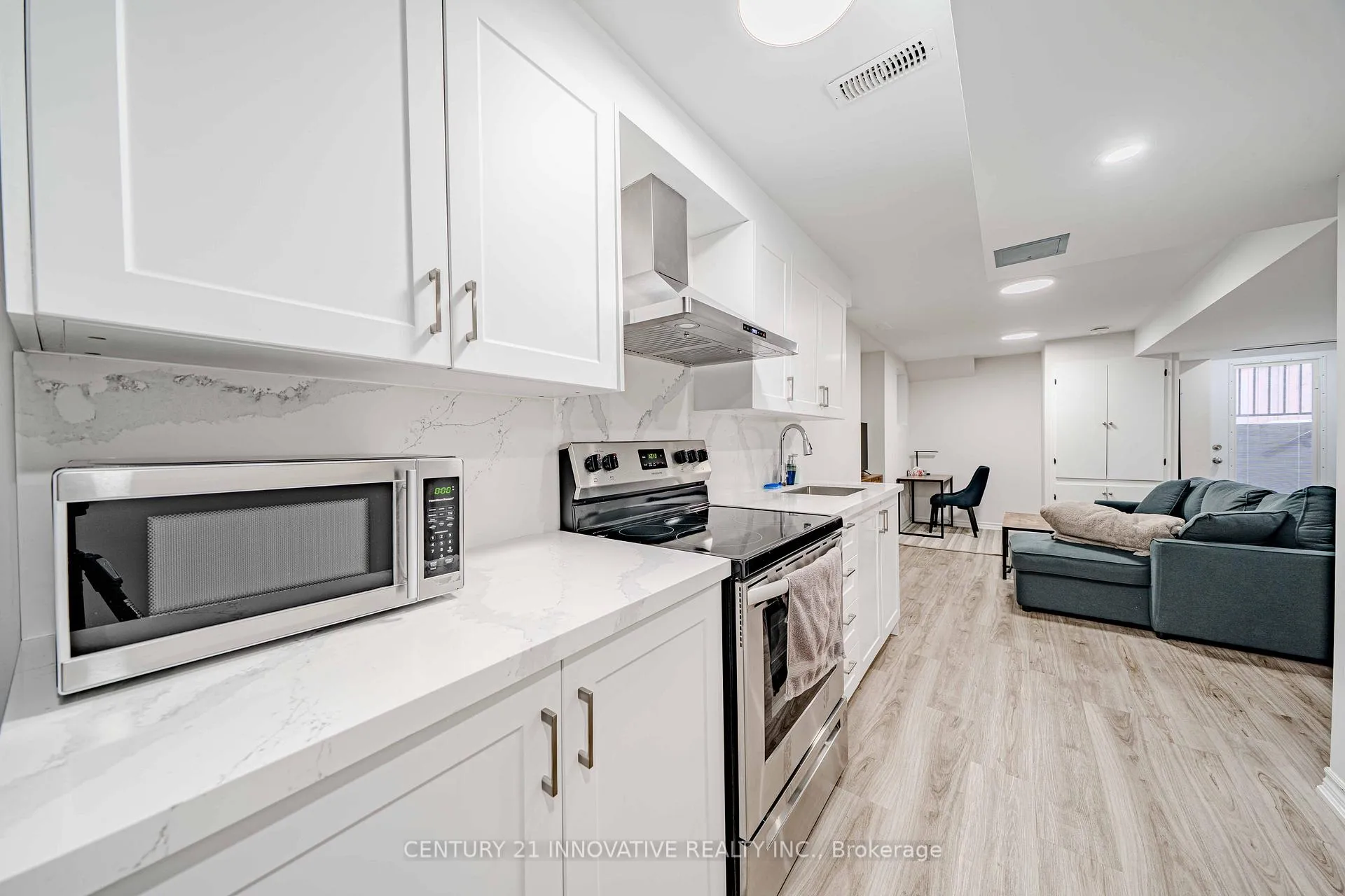 Photo 30 of 50 Everingham Circle, Brampton, Sandringham-Wellington — HOMEH