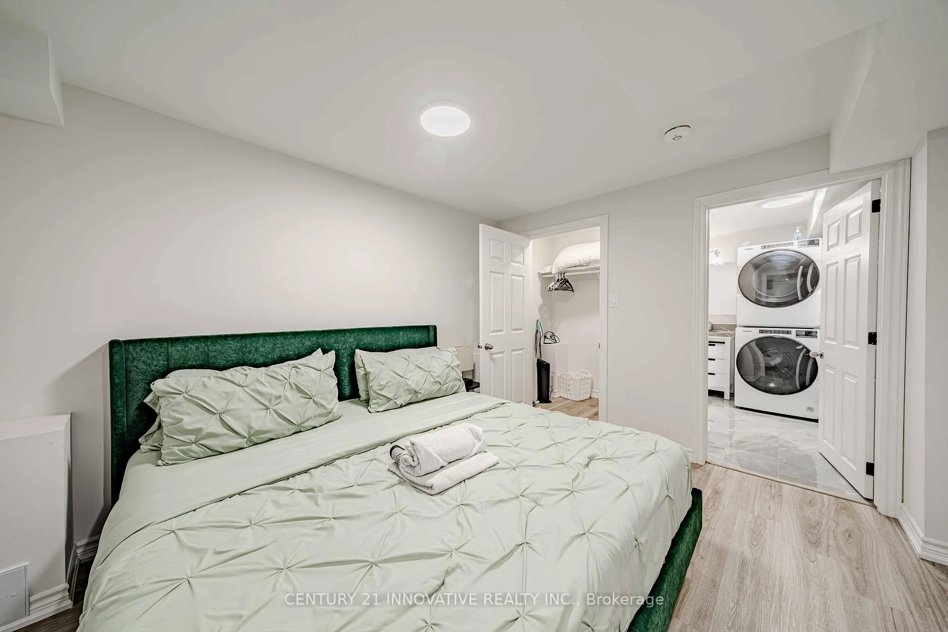 Photo 32 of 50 Everingham Circle, Brampton, Sandringham-Wellington — HOMEH