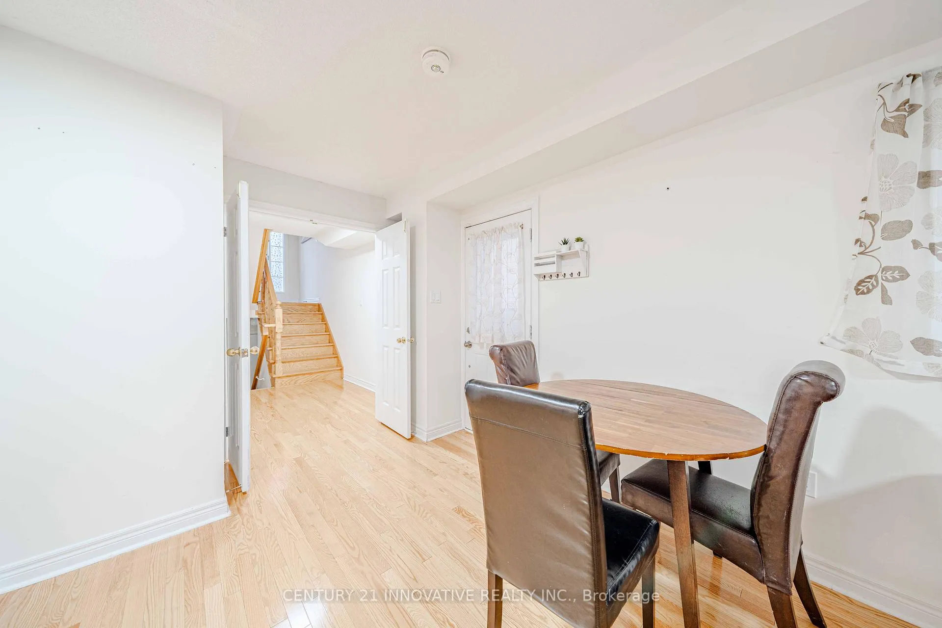 Photo 37 of 50 Everingham Circle, Brampton, Sandringham-Wellington — HOMEH