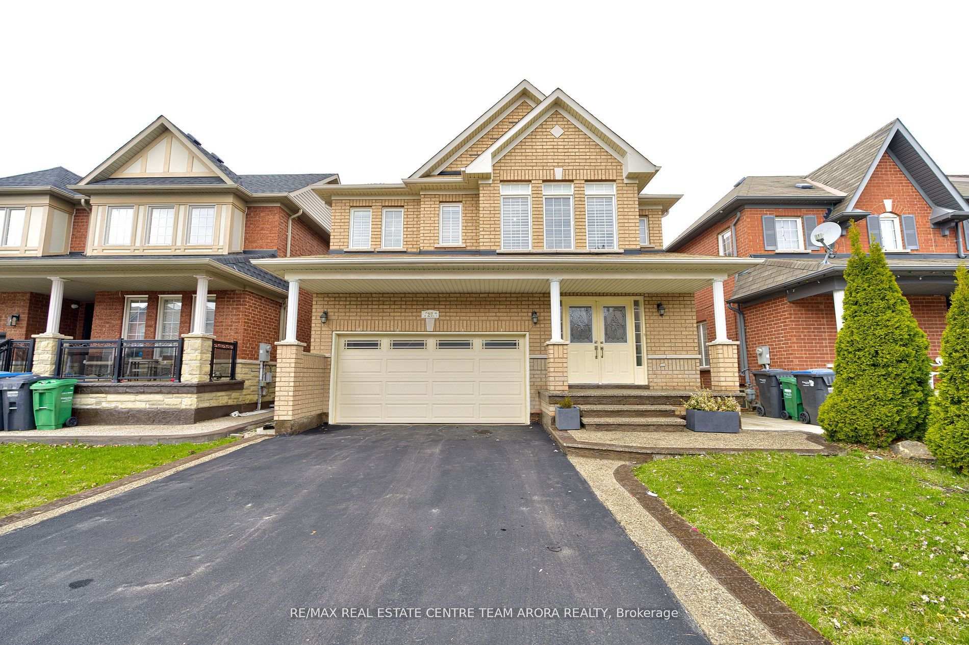 Photo 1 of 27 Beresford Crescent, Brampton, Bram East — HOMEH