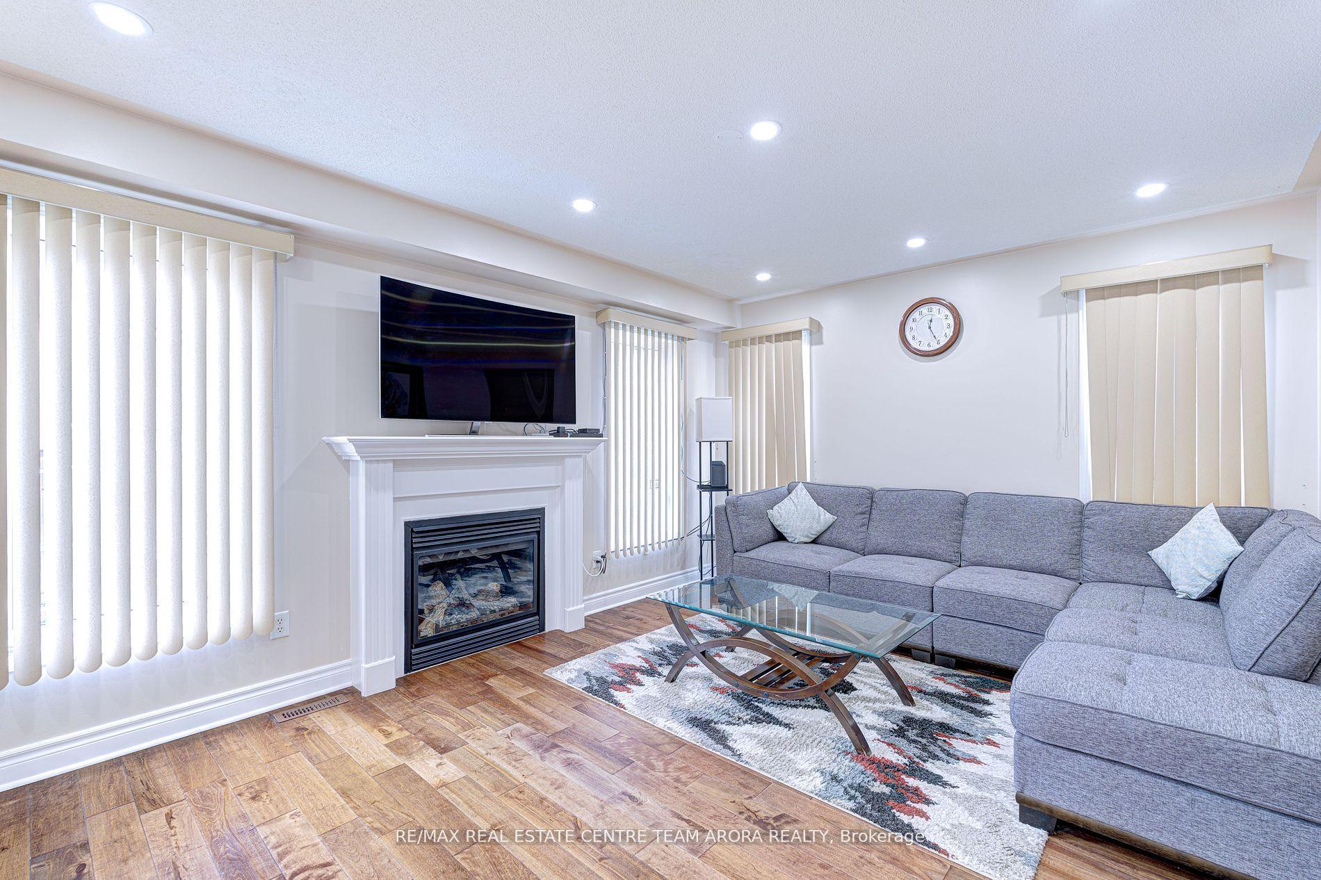 Photo 9 of 27 Beresford Crescent, Brampton, Bram East — HOMEH