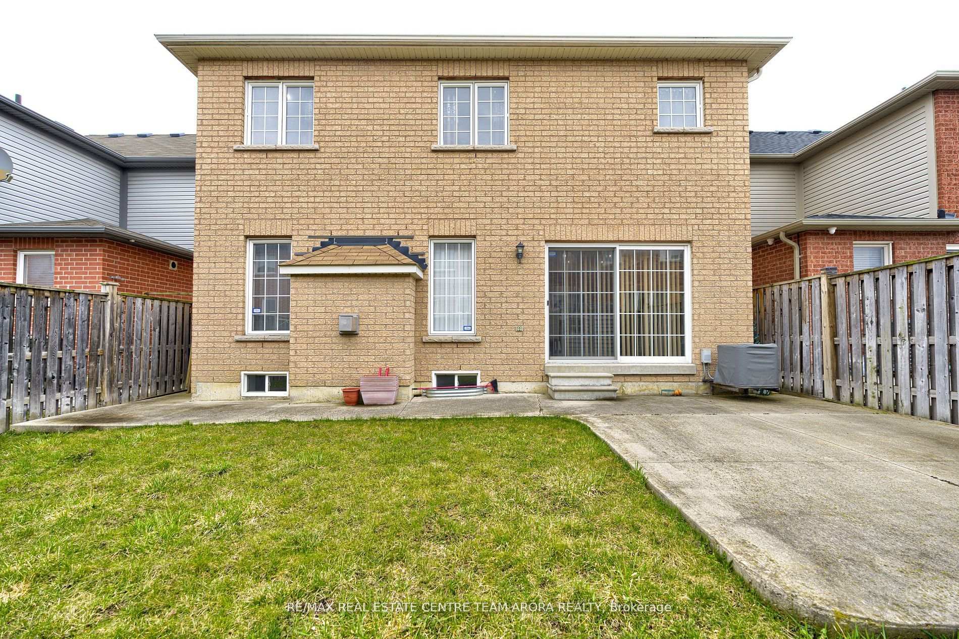 Photo 41 of 27 Beresford Crescent, Brampton, Bram East — HOMEH