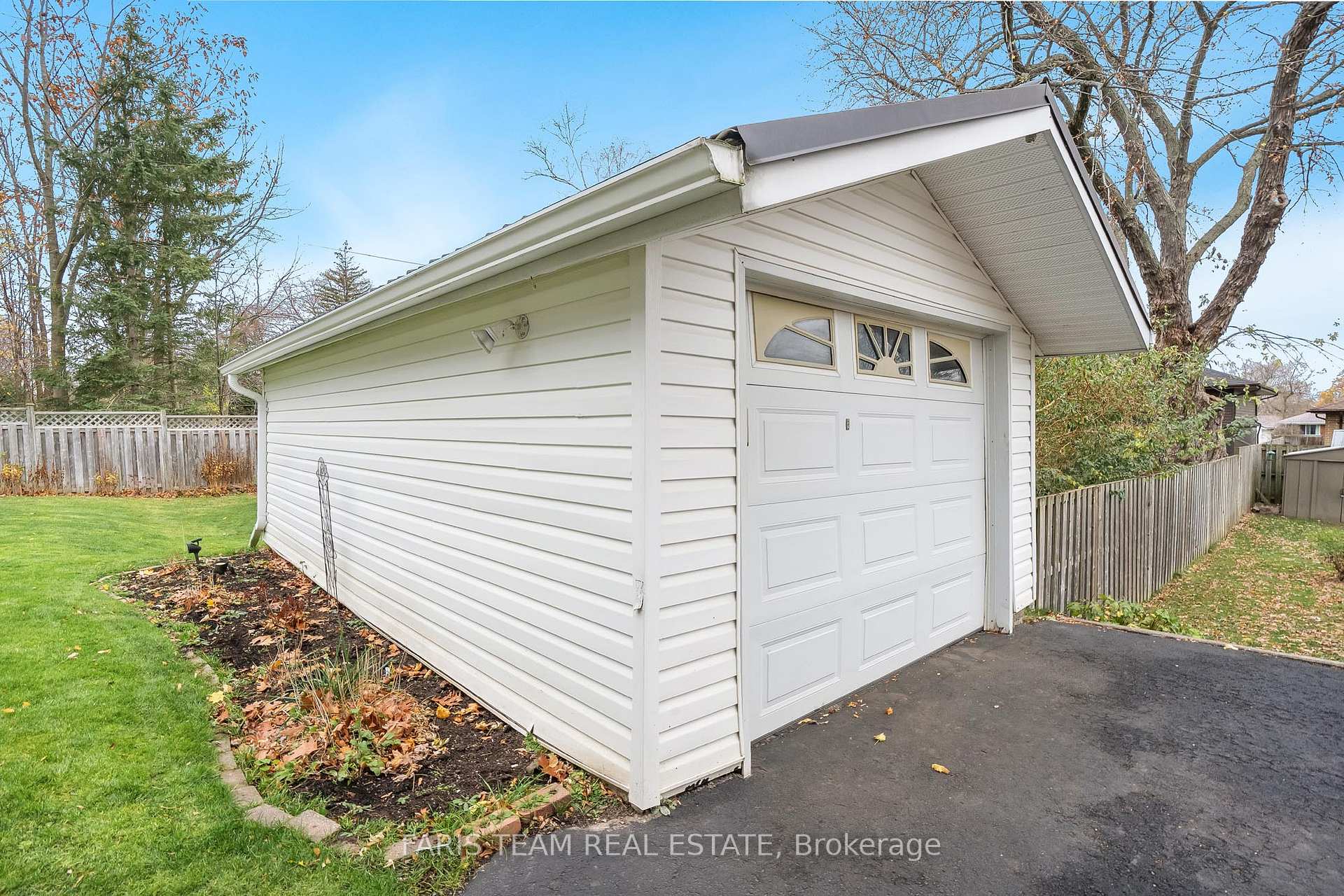 Photo 13 of 132 Rodney Street, Barrie, Codrington — HOMEH