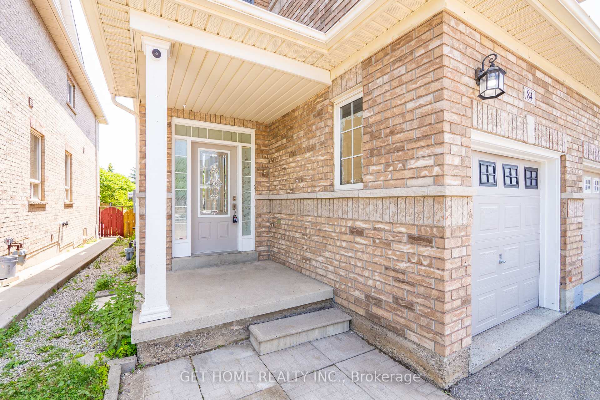 Photo 4 of 84 Calm Waters Crescent, Brampton, Madoc — HOMEH