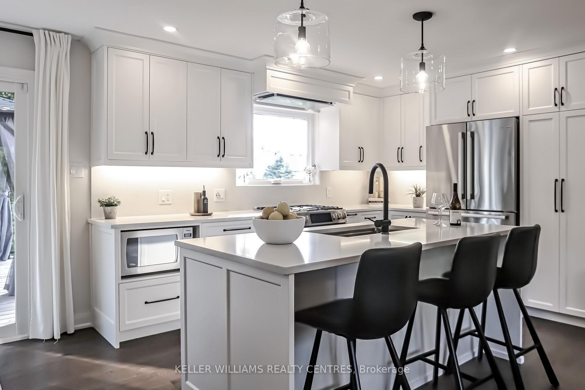 Photo 18 of 4 Northpark Road, Barrie, Wellington — HOMEH