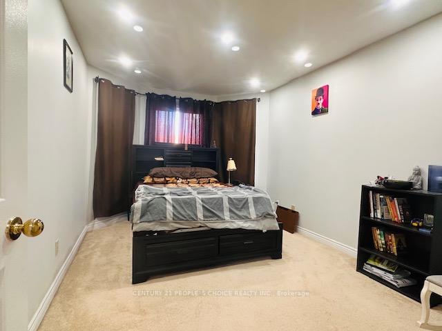 Photo 21 of 15 Lord Simcoe Drive, Brampton, Westgate — HOMEH