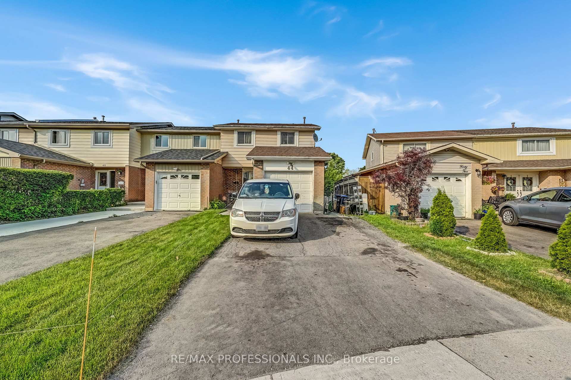Photo 8 of 44 Skegby Road, Brampton, Brampton North — HOMEH
