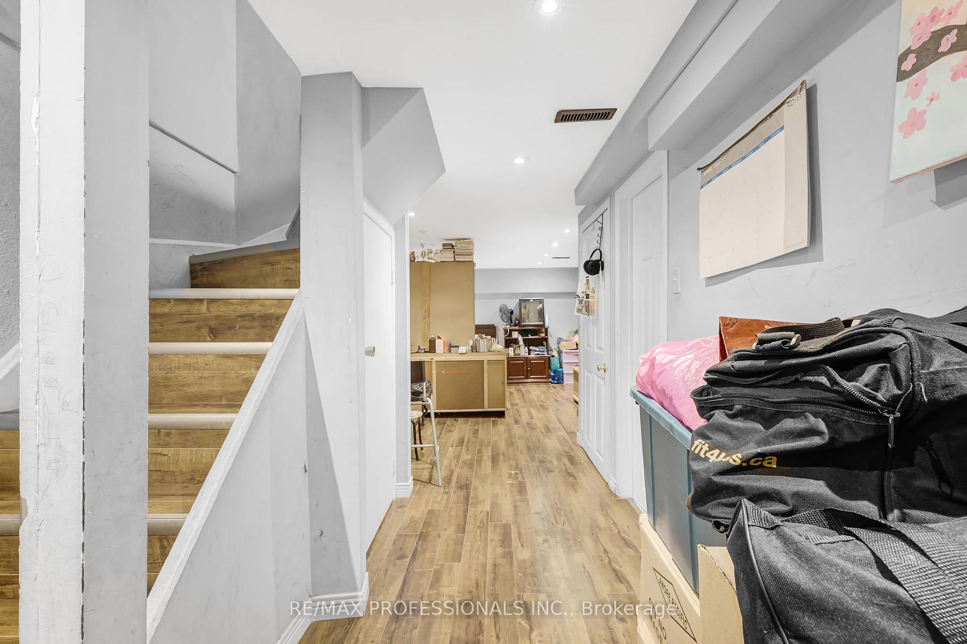 Photo 28 of 44 Skegby Road, Brampton, Brampton North — HOMEH