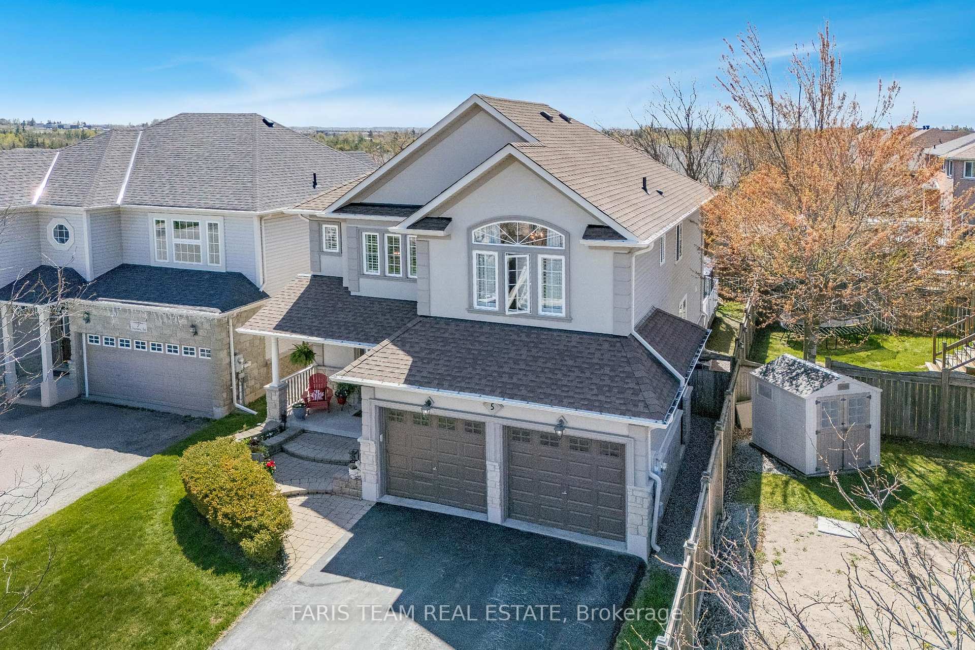 Photo 1 of 5 Sovereign's Gate, Barrie, Innis-Shore — HOMEH