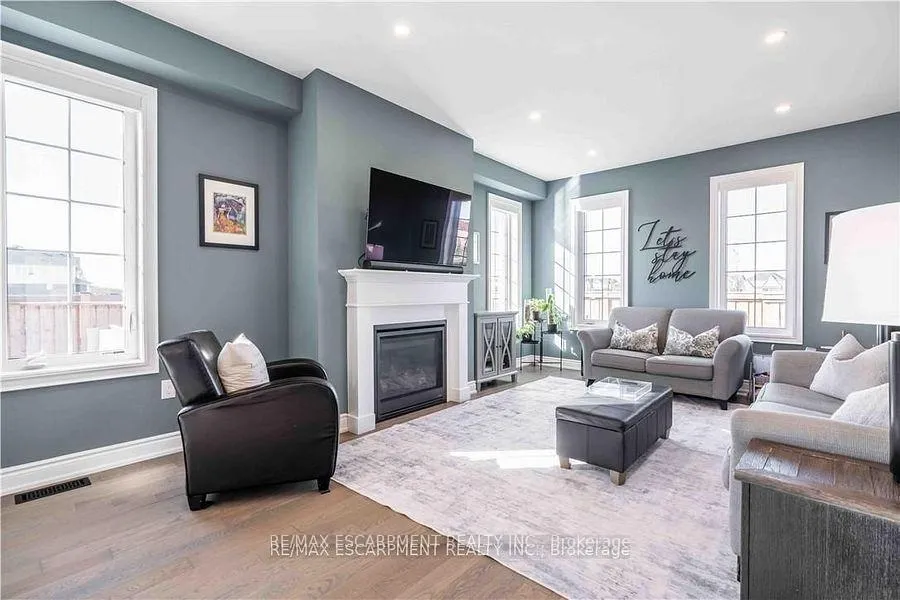 Photo 11 of 253 Kinsman Drive, Hamilton, Binbrook — HOMEH