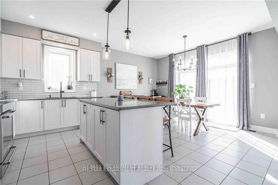 Photo 17 of 253 Kinsman Drive, Hamilton, Binbrook — HOMEH