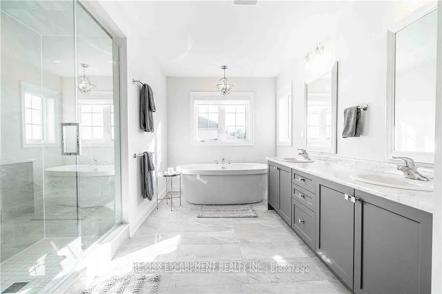 Photo 23 of 253 Kinsman Drive, Hamilton, Binbrook — HOMEH