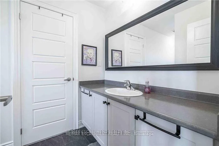 Photo 31 of 253 Kinsman Drive, Hamilton, Binbrook — HOMEH