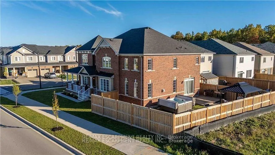 Photo 42 of 253 Kinsman Drive, Hamilton, Binbrook — HOMEH