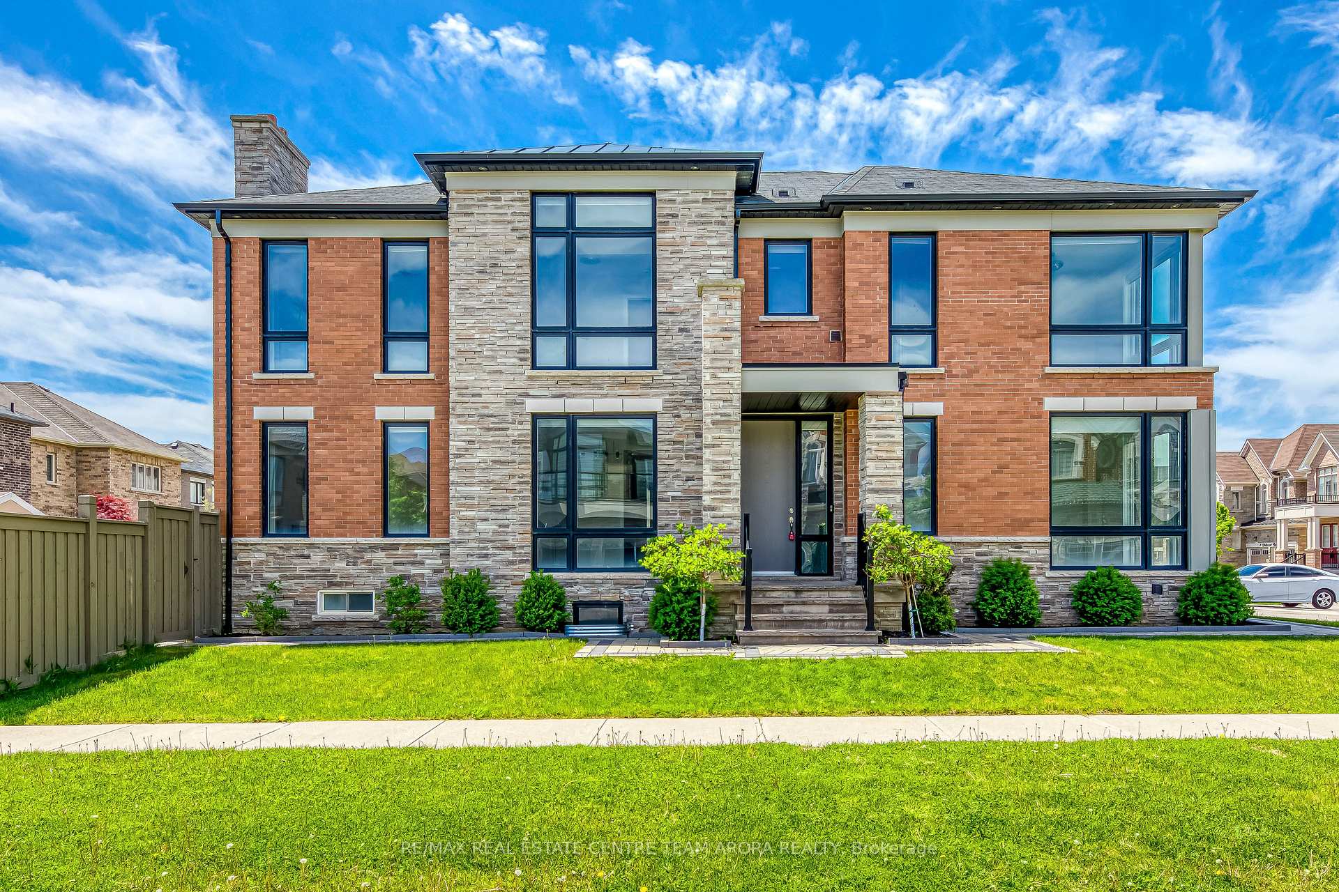 Photo 1 of 15 Dalecrest Road, Brampton, Credit Valley — HOMEH