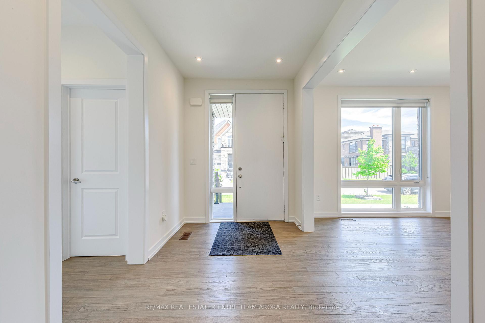 Photo 20 of 15 Dalecrest Road, Brampton, Credit Valley — HOMEH