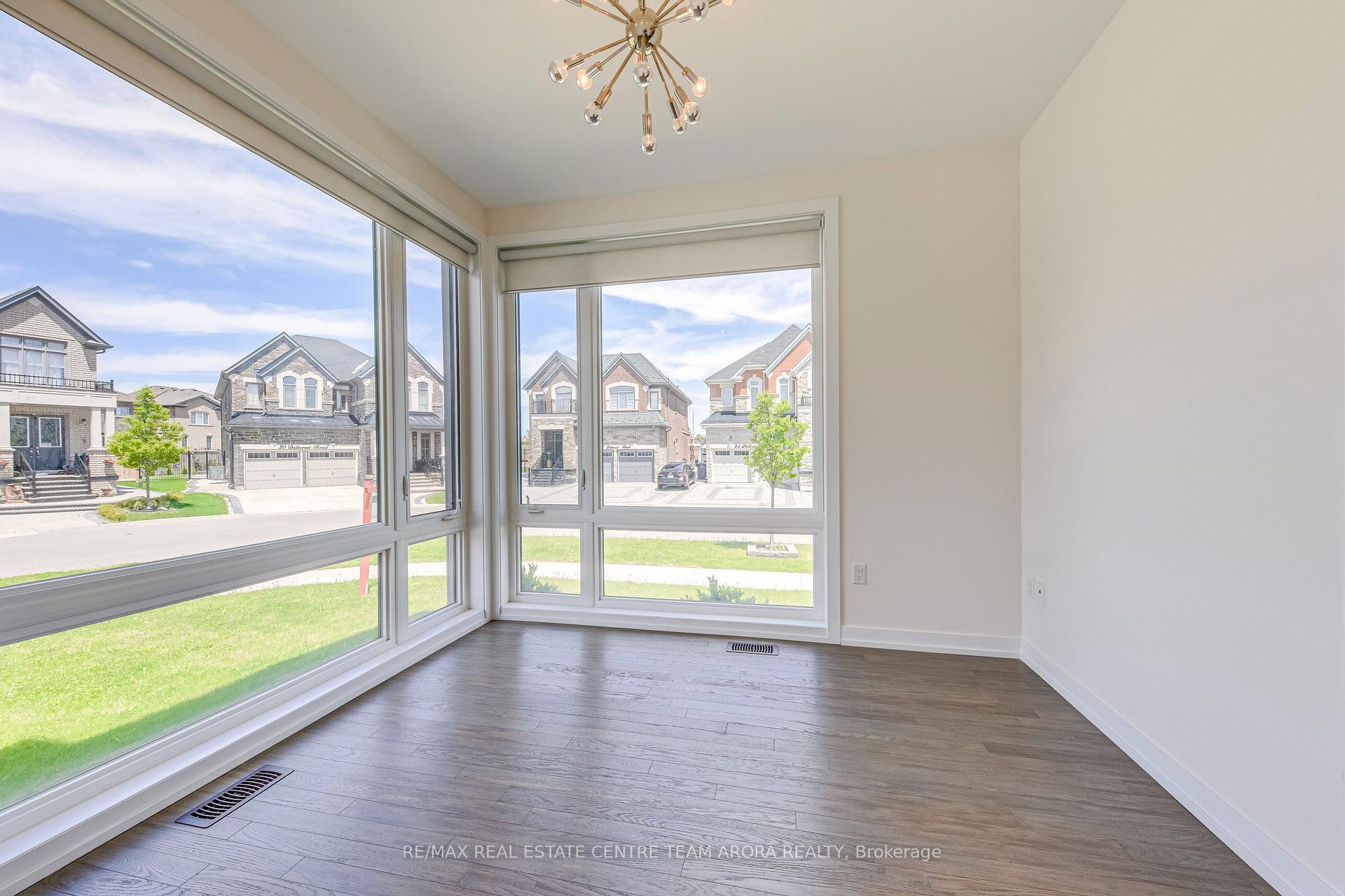 Photo 8 of 15 Dalecrest Road, Brampton, Credit Valley — HOMEH