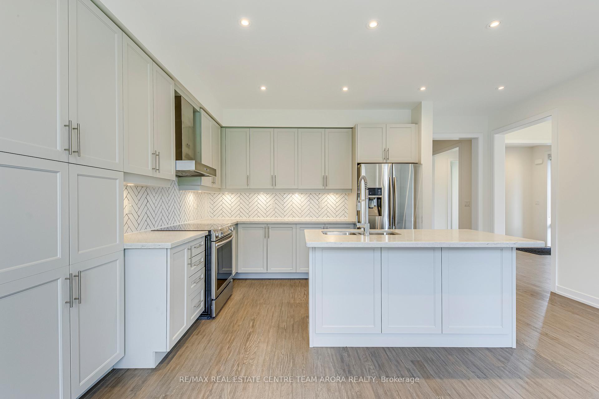 Photo 11 of 15 Dalecrest Road, Brampton, Credit Valley — HOMEH