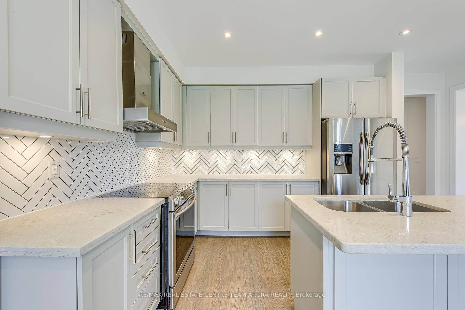 Photo 9 of 15 Dalecrest Road, Brampton, Credit Valley — HOMEH