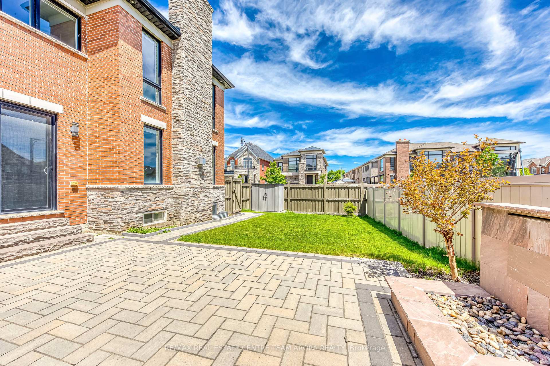 Photo 38 of 15 Dalecrest Road, Brampton, Credit Valley — HOMEH