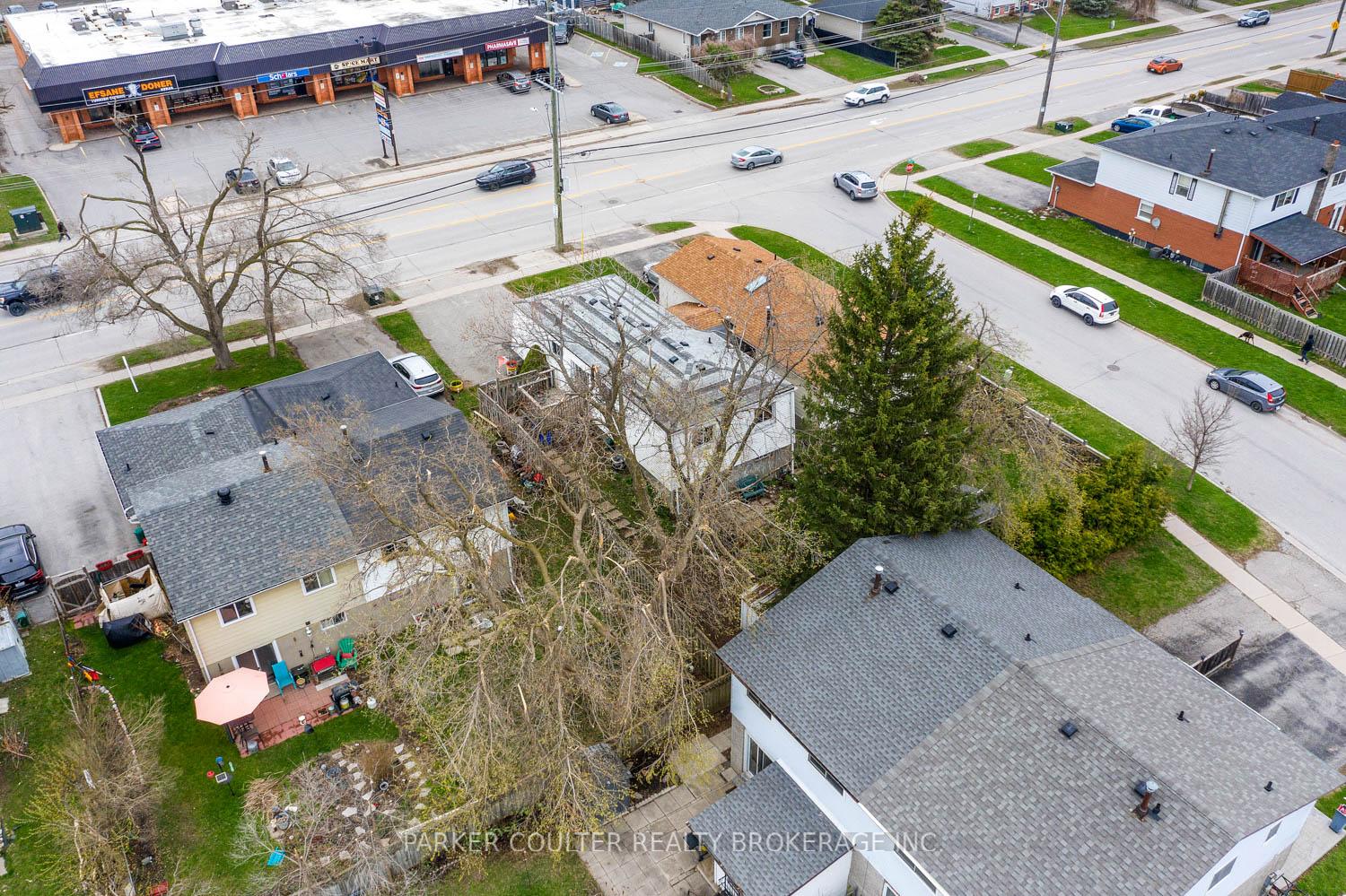 Photo 3 of 19 A Cundles Road E, Barrie, Cundles East — HOMEH