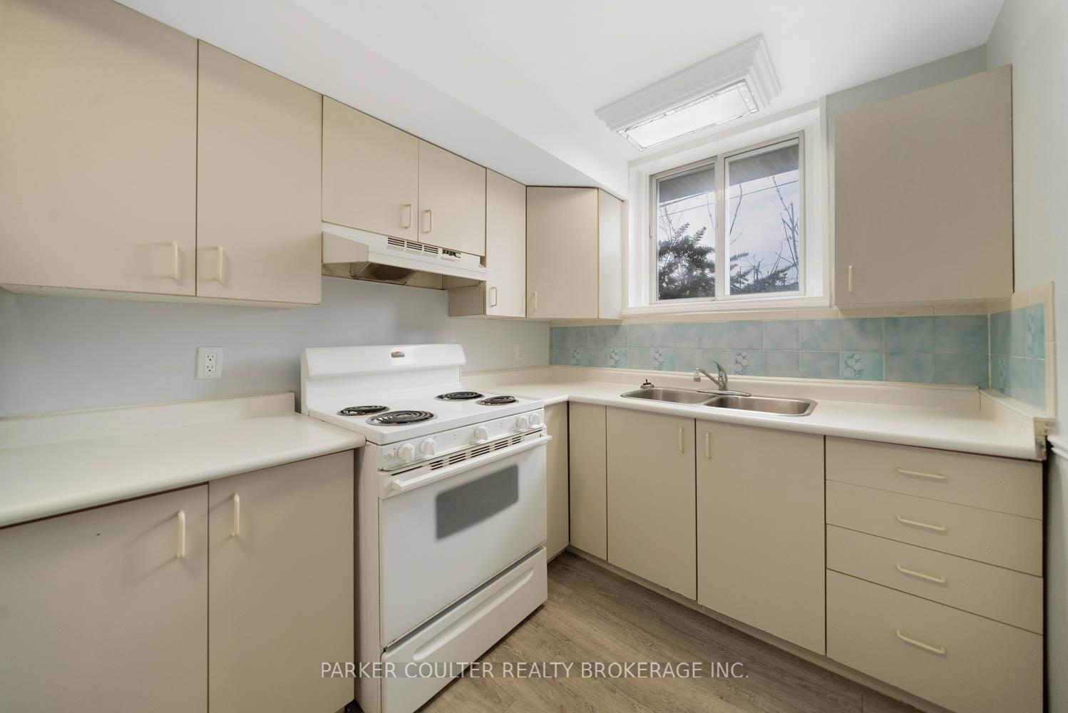 Photo 26 of 19 A Cundles Road E, Barrie, Cundles East — HOMEH