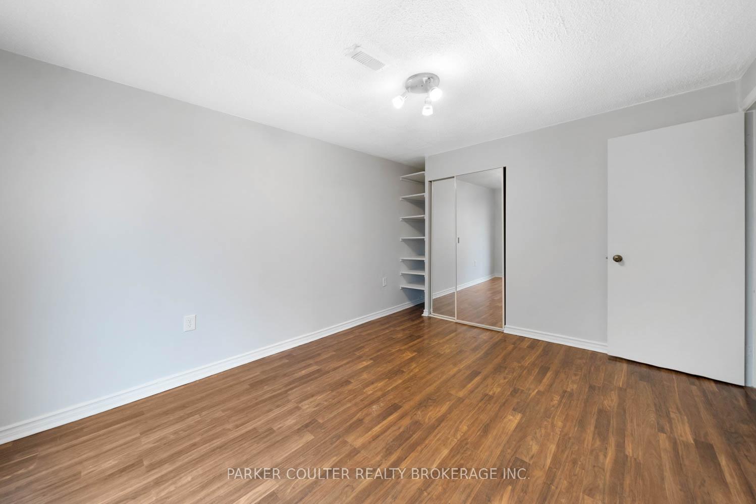 Photo 33 of 19 A Cundles Road E, Barrie, Cundles East — HOMEH