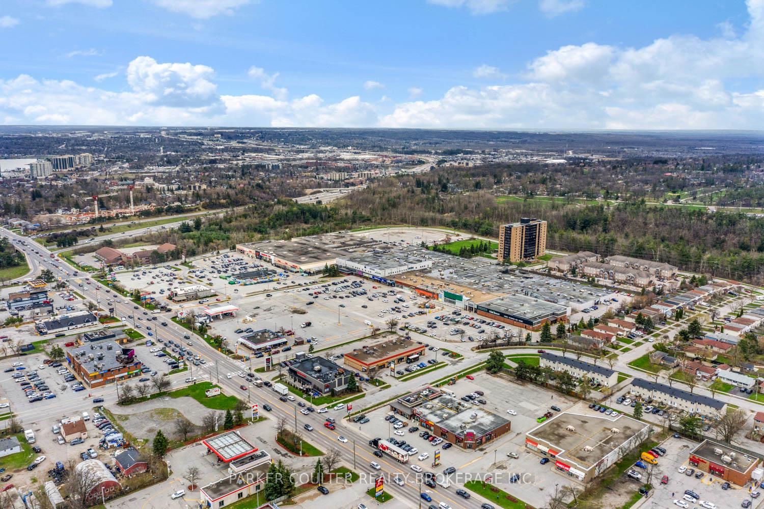 Photo 37 of 19 A Cundles Road E, Barrie, Cundles East — HOMEH