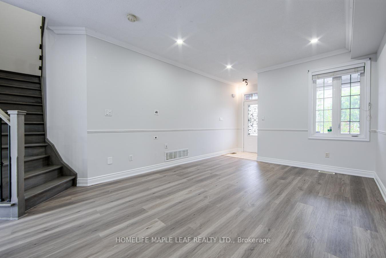 Photo 5 of 58 Begonia Crescent, Brampton, Northwest Sandalwood Parkway — HOMEH