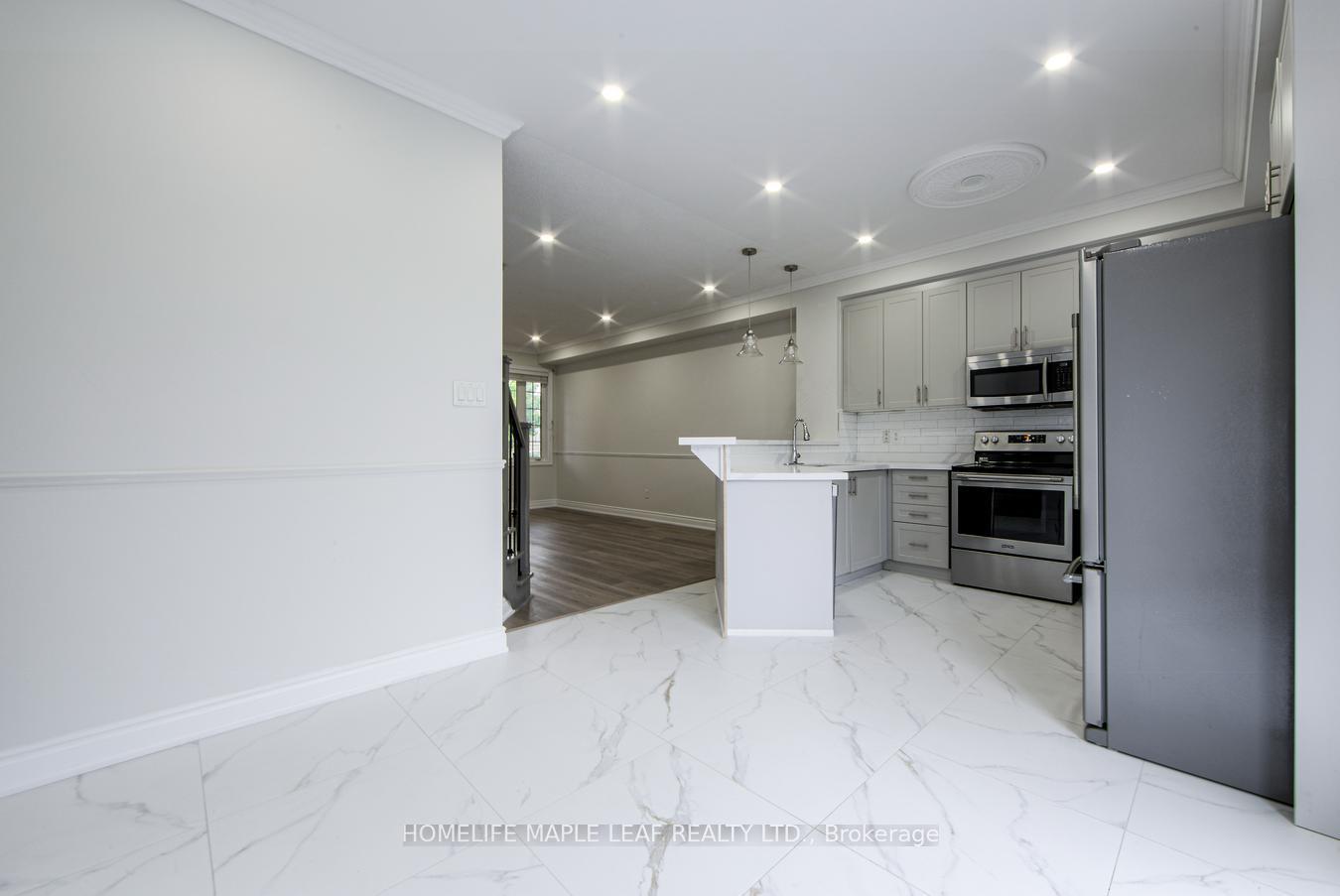 Photo 31 of 58 Begonia Crescent, Brampton, Northwest Sandalwood Parkway — HOMEH