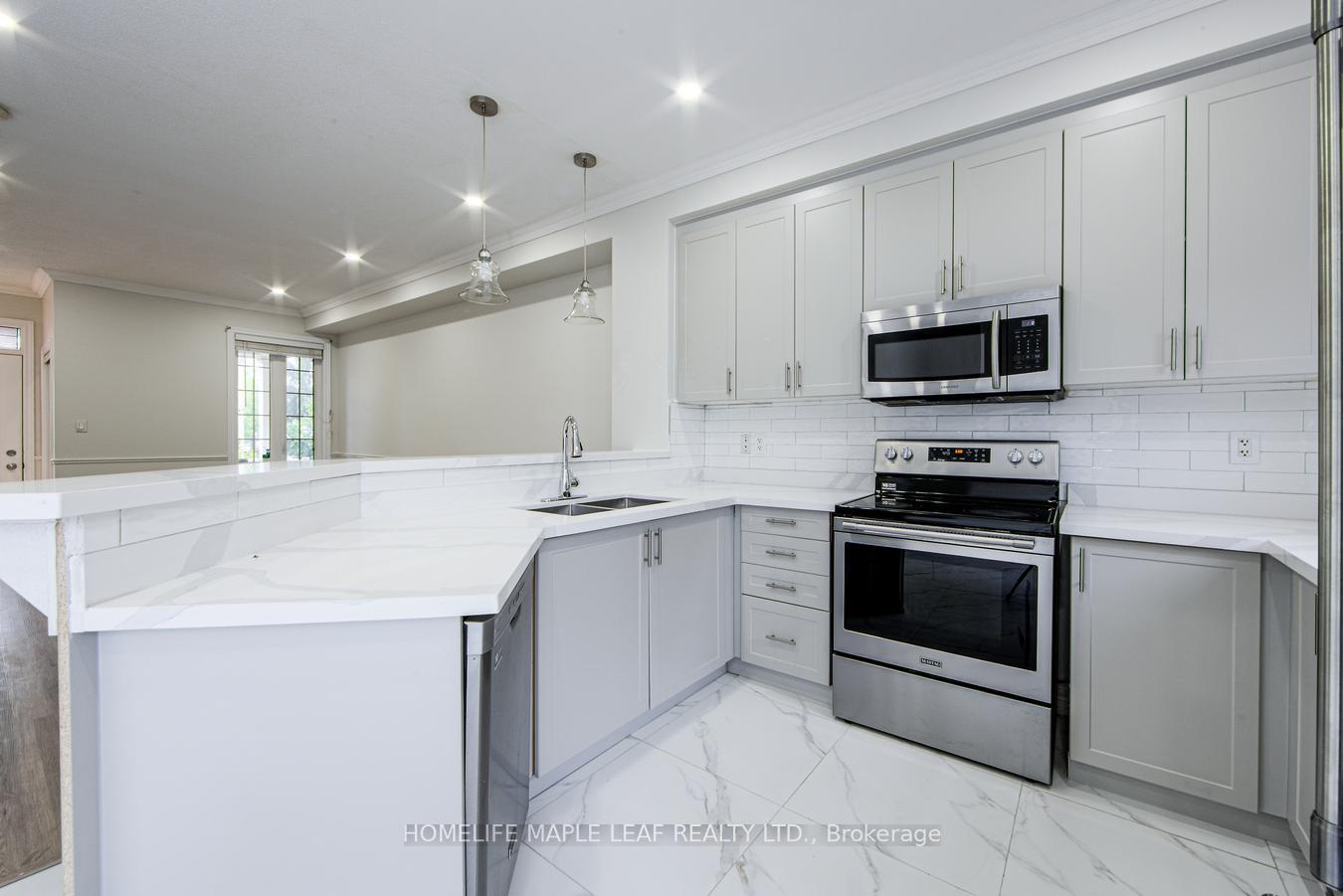 Photo 8 of 58 Begonia Crescent, Brampton, Northwest Sandalwood Parkway — HOMEH