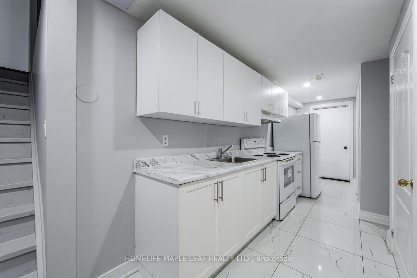 Photo 14 of 58 Begonia Crescent, Brampton, Northwest Sandalwood Parkway — HOMEH
