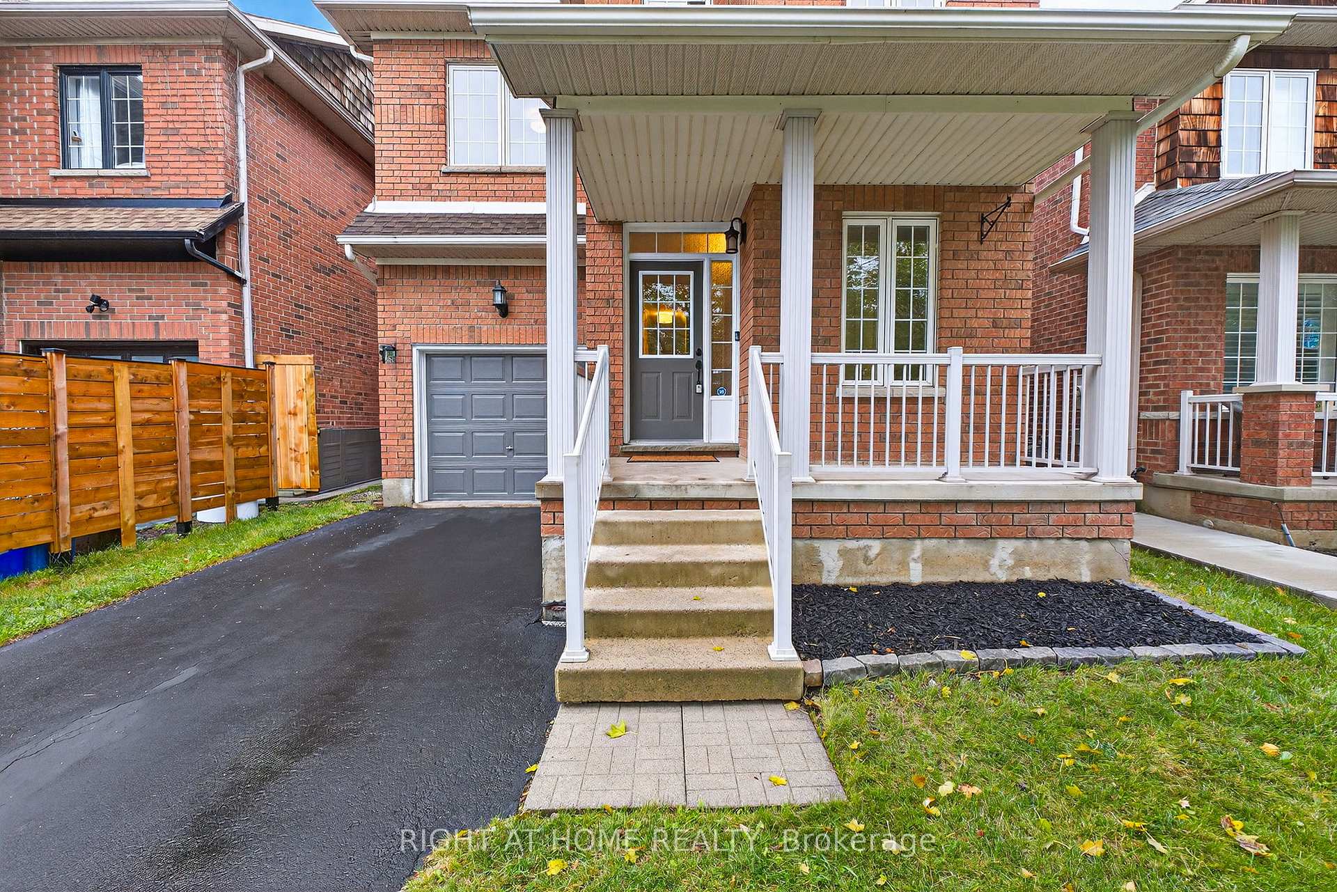 Photo 3 of 155 Springstead Avenue, Hamilton, Stoney Creek — HOMEH
