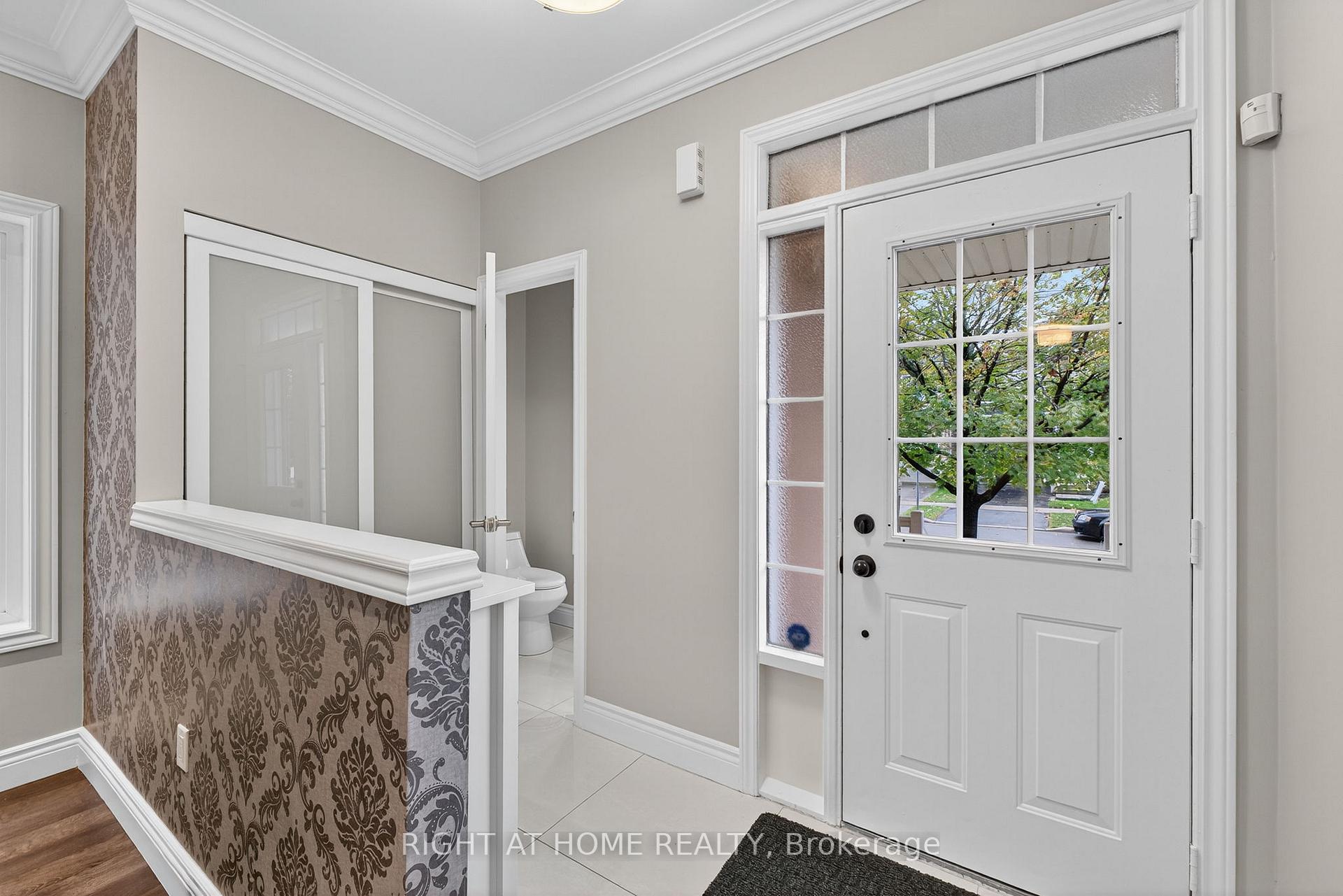 Photo 4 of 155 Springstead Avenue, Hamilton, Stoney Creek — HOMEH