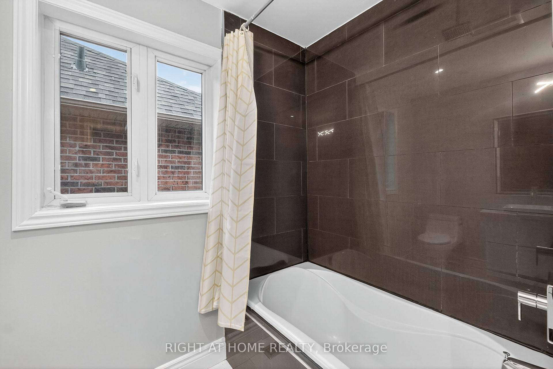 Photo 31 of 155 Springstead Avenue, Hamilton, Stoney Creek — HOMEH