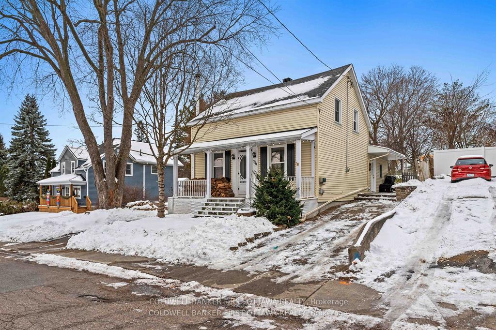 Photo 2 of 250 Albert Street, Arnprior — HOMEH