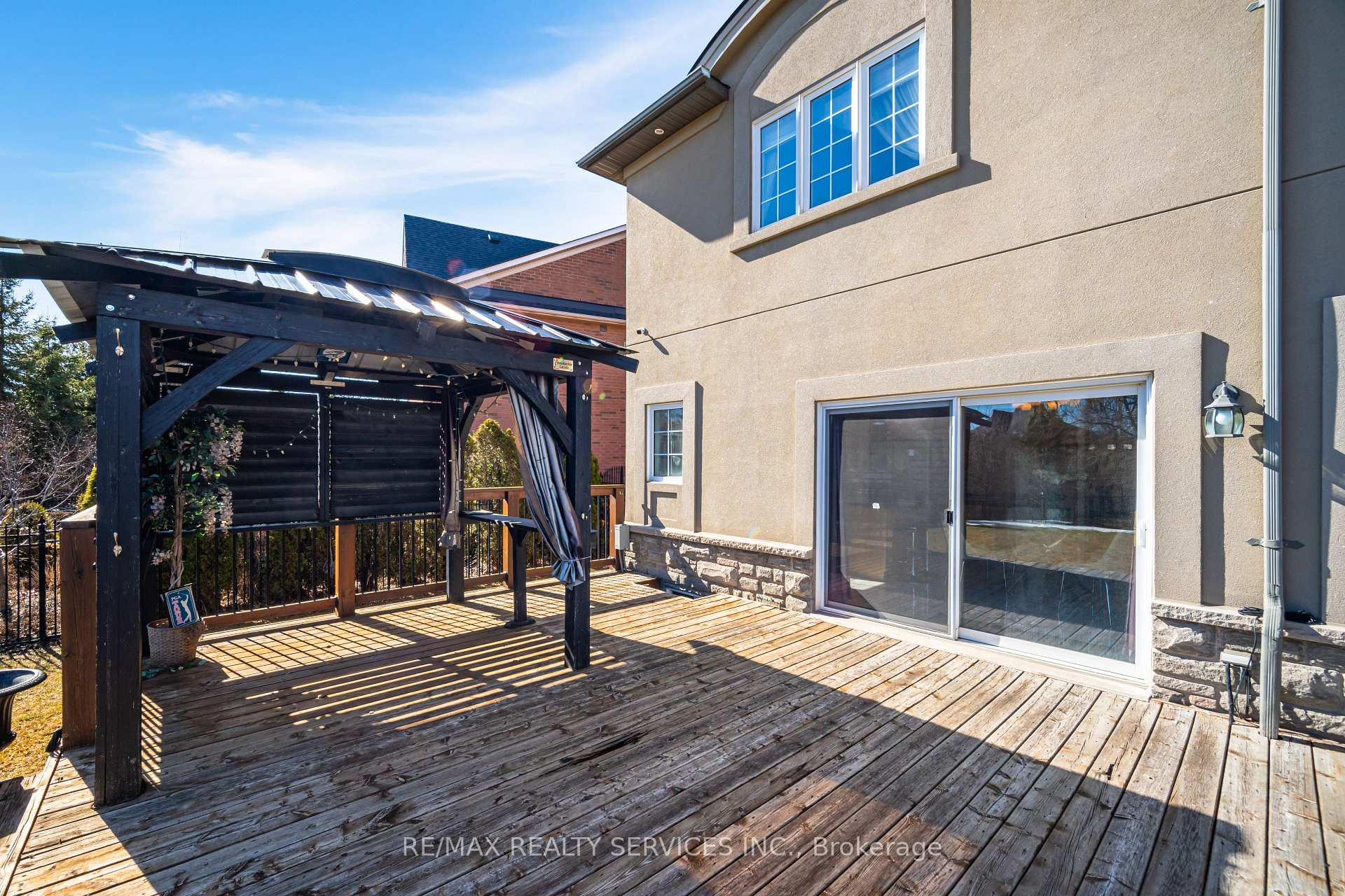 Photo 33 of 5 Belleville Drive, Brampton, Vales of Castlemore North — HOMEH
