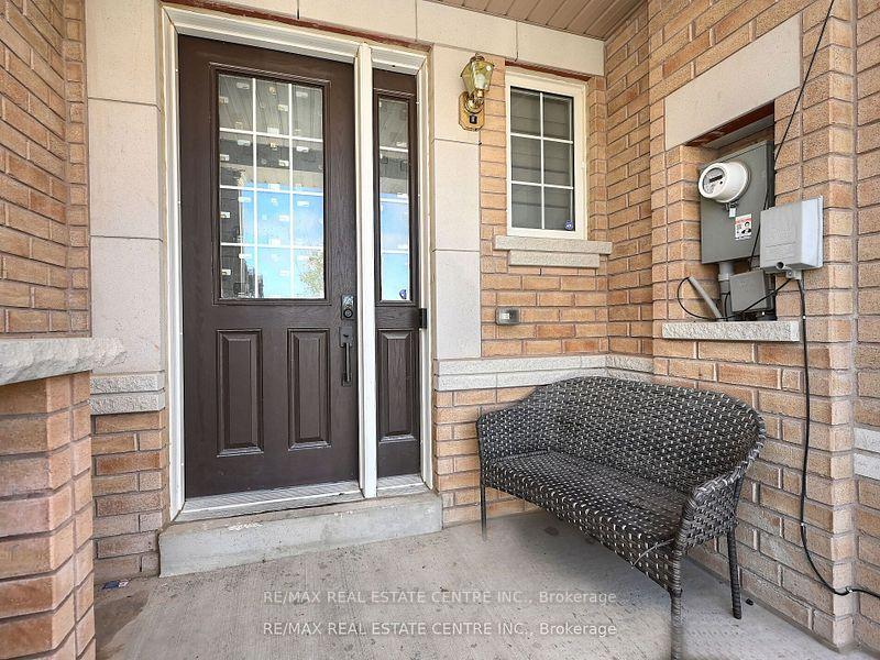 Photo 4 of 53 Dufay Road, Brampton, Northwest Brampton — HOMEH