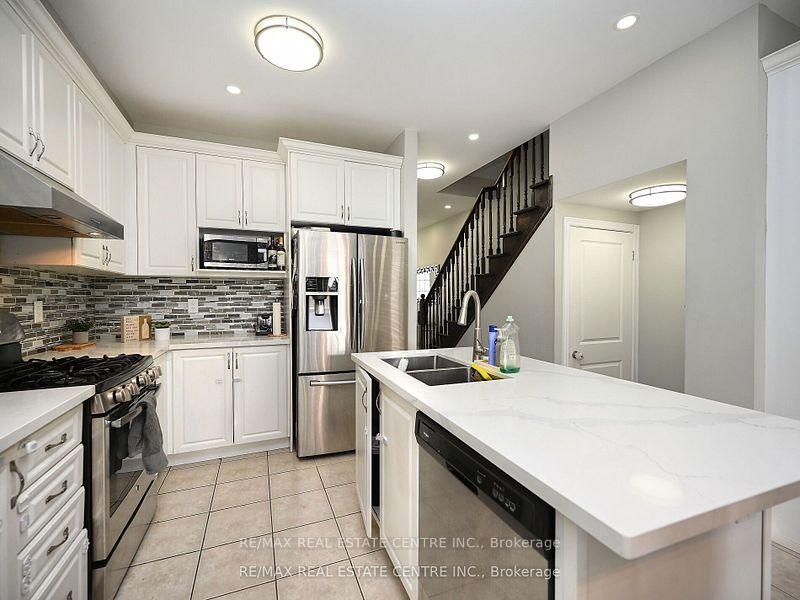 Photo 25 of 53 Dufay Road, Brampton, Northwest Brampton — HOMEH