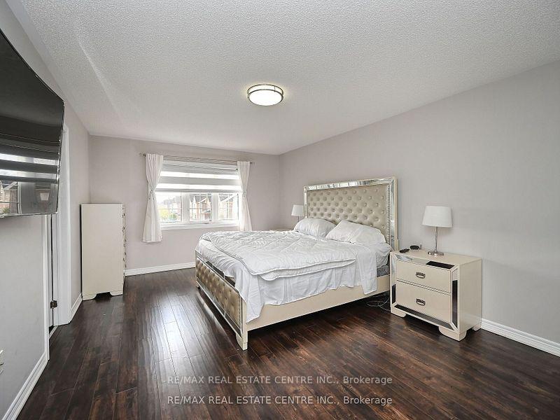 Photo 32 of 53 Dufay Road, Brampton, Northwest Brampton — HOMEH