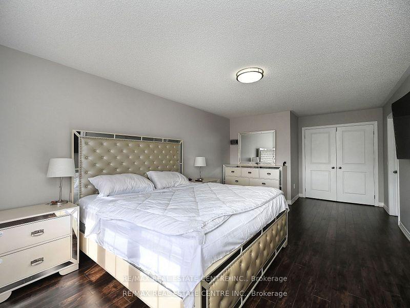 Photo 33 of 53 Dufay Road, Brampton, Northwest Brampton — HOMEH
