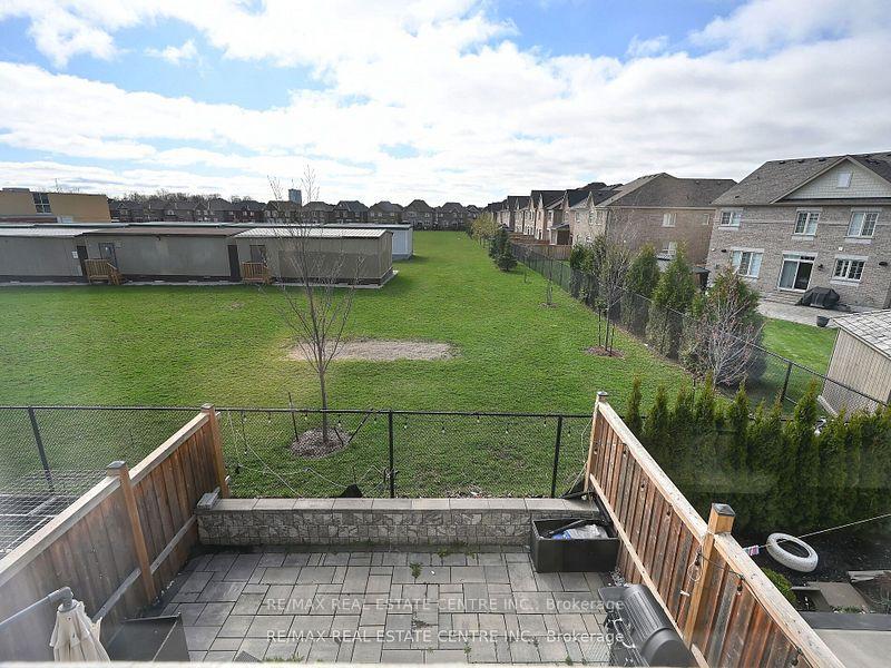 Photo 37 of 53 Dufay Road, Brampton, Northwest Brampton — HOMEH
