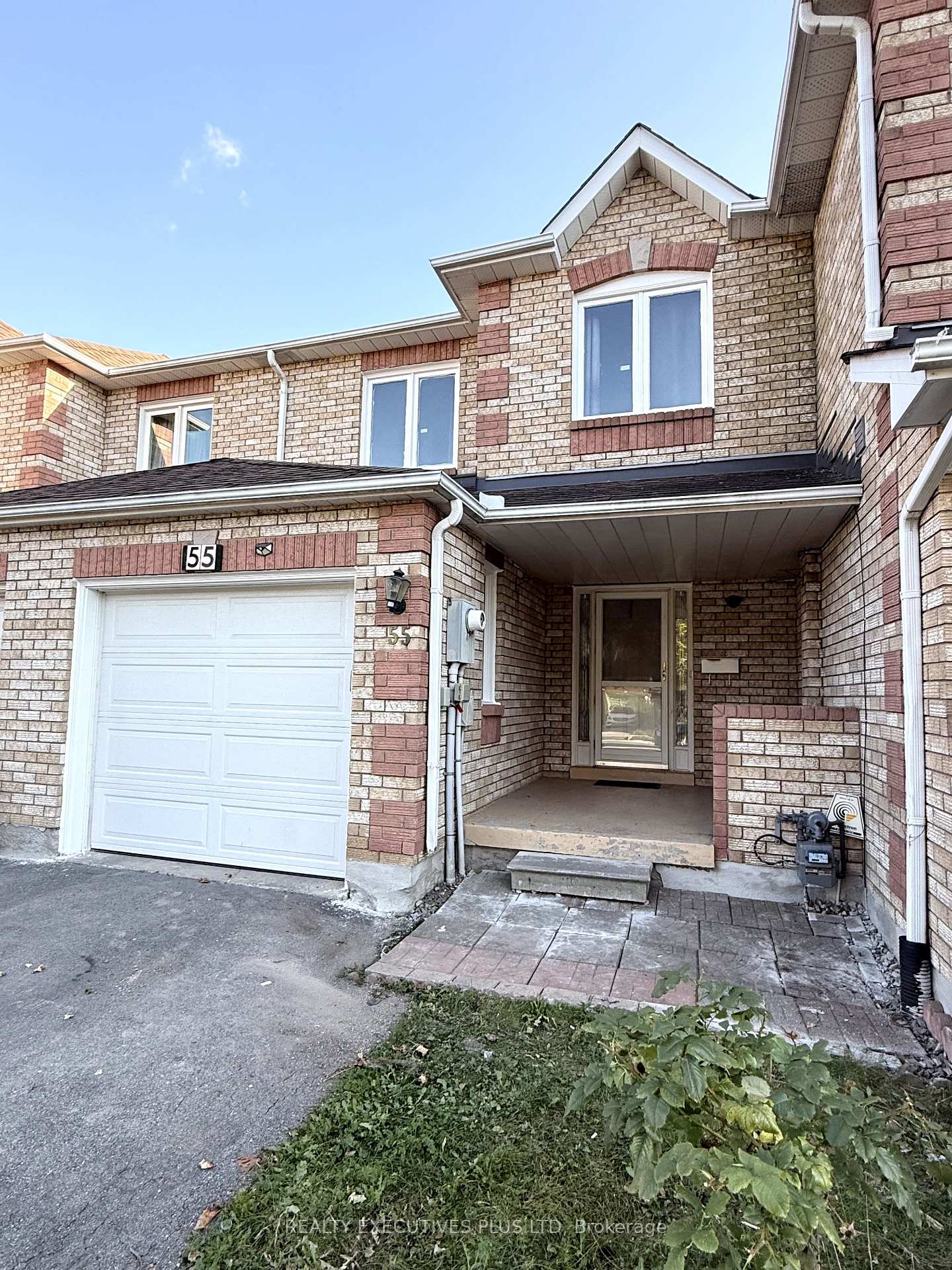 Photo 3 of 55 Ravenscliffe Court, Brampton, Northwood Park — HOMEH