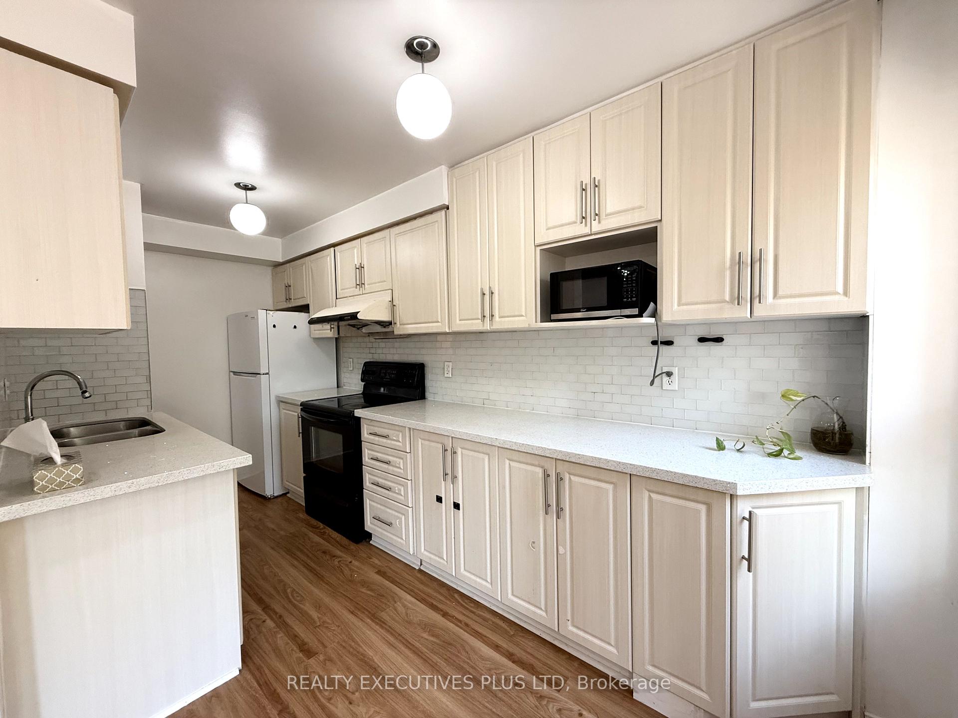 Photo 14 of 55 Ravenscliffe Court, Brampton, Northwood Park — HOMEH
